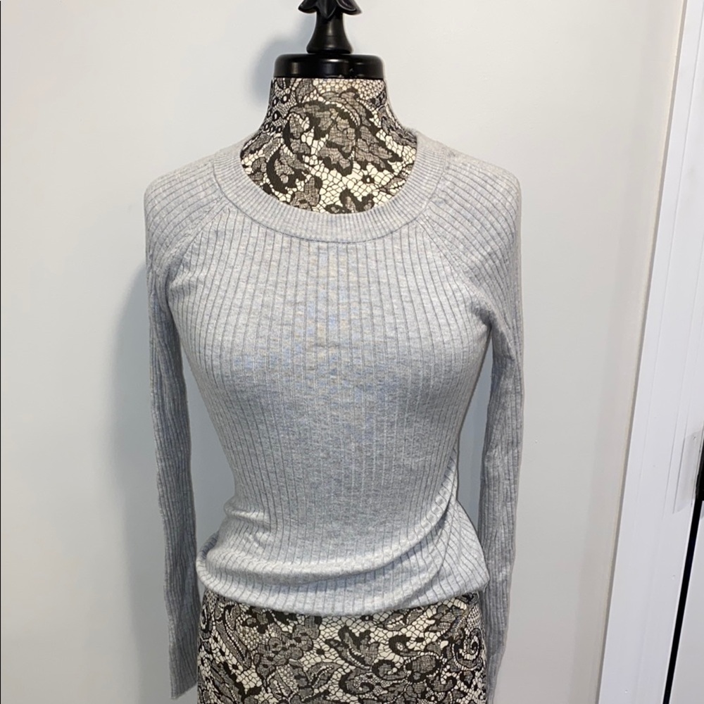 Express Lightweight Gray Ribbed Long Sleeve Sweater